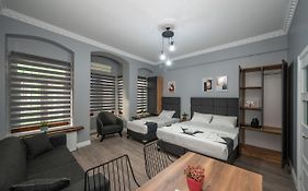 Butterfly Suites